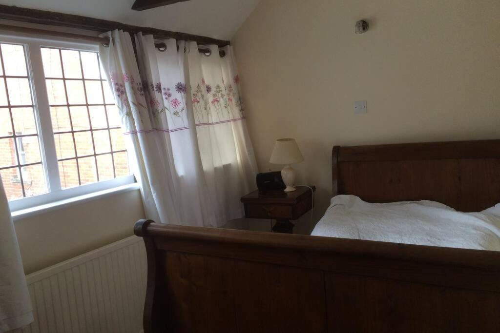 Cathedral View Cottage, 캔터베리 외부 사진